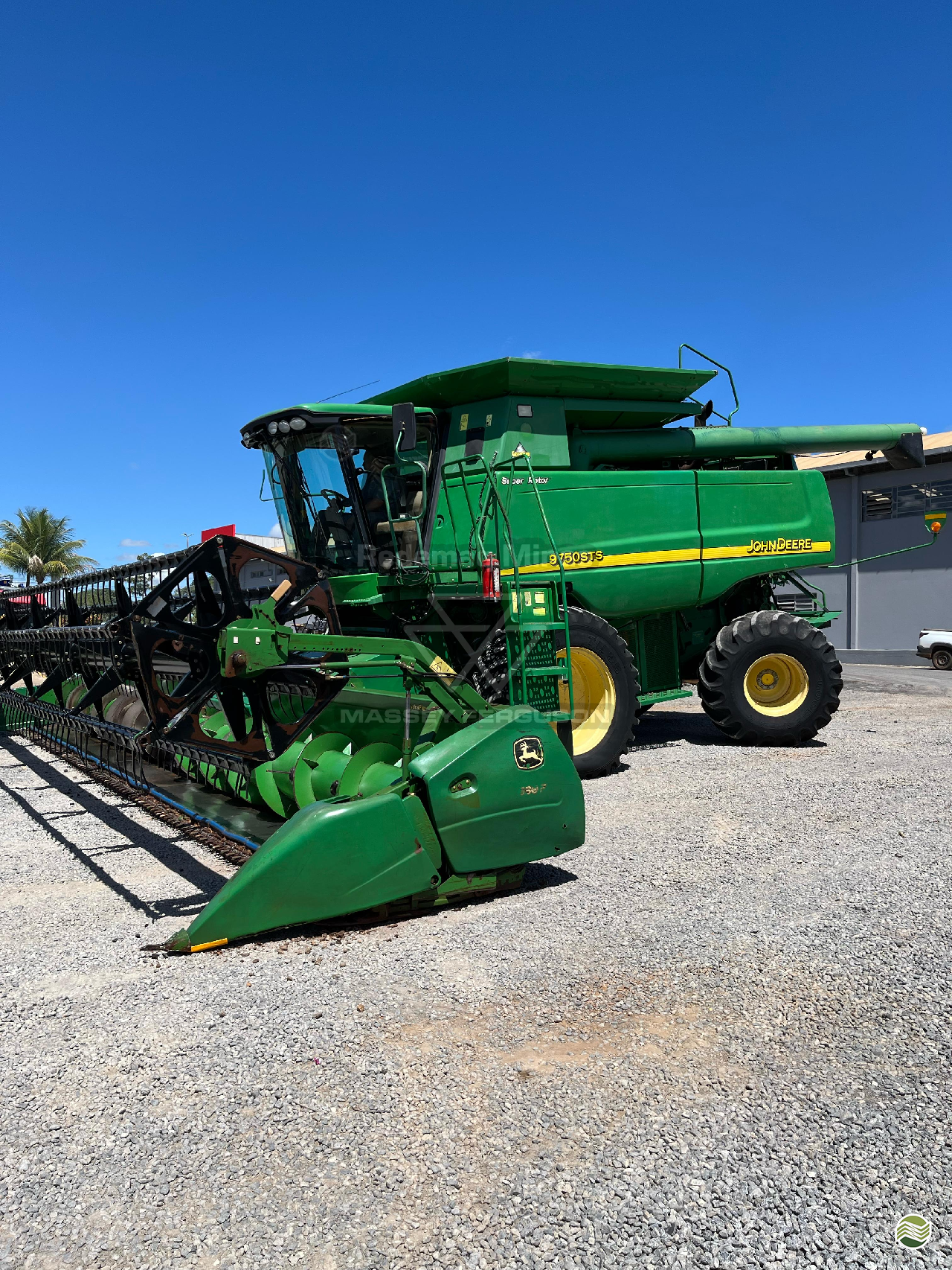 COLHEITADEIRA JOHN DEERE JOHN DEERE 9750 STS Redemaq - Massey PATOS DE MINAS MINAS GERAIS MG